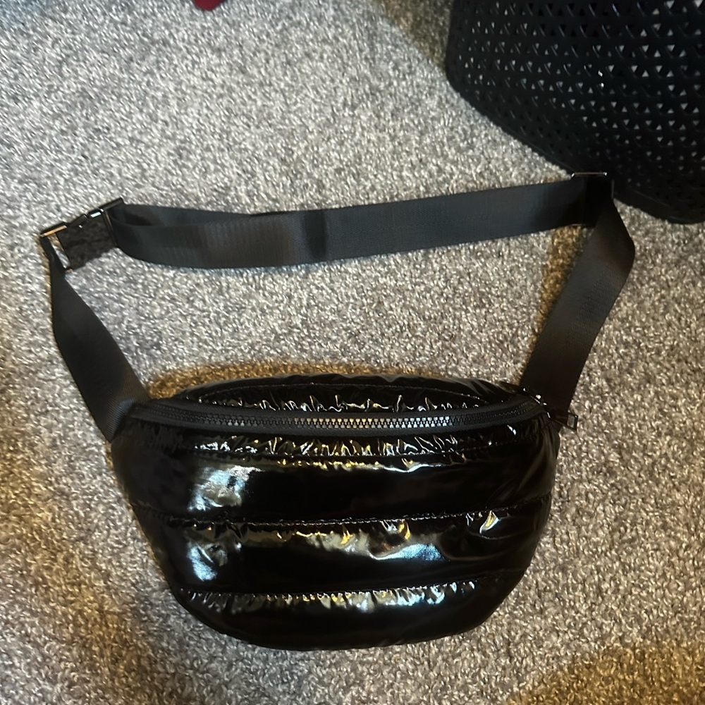 Black Shiny Puffer Belt Bag - Picture 2 of 5
